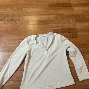 Women’s Cream Ribbed V-Neck Sweater